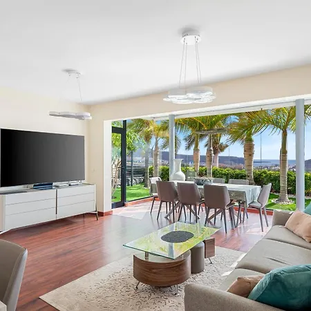 Felicia Vila Costa Adeje (Tenerife)